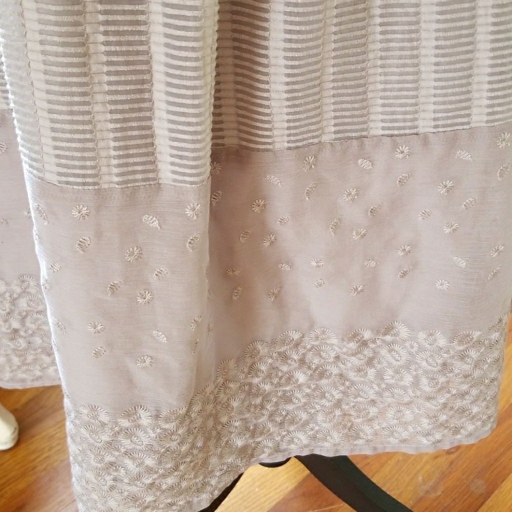 DE Collection Dress! - Picture 4 of 8